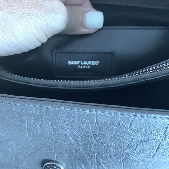 YSL SAINT LAURENT CROC EMBOSSED GREY LEATHER SHOULDER CROSSBODY BAG - Picture 7 of 9